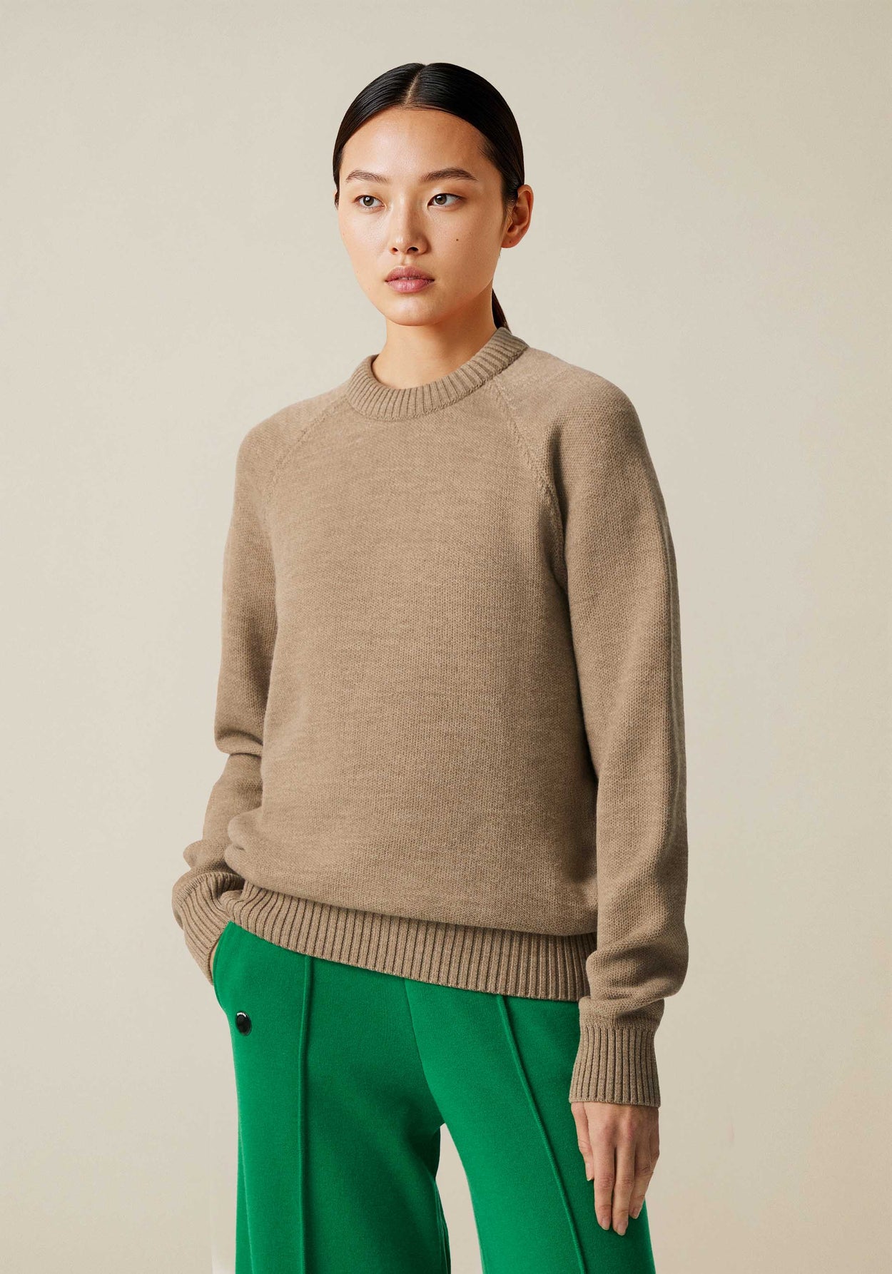 The Original Crewneck Fawn Brown Female Image