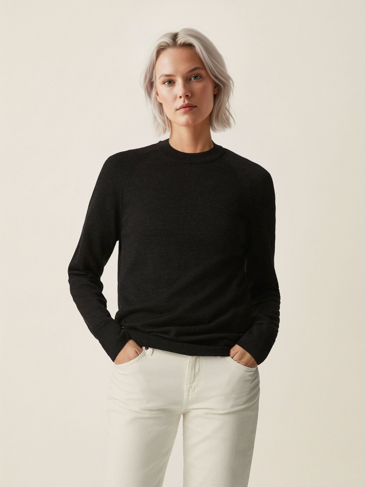 The Crewneck Light Anthracite Black Female Image