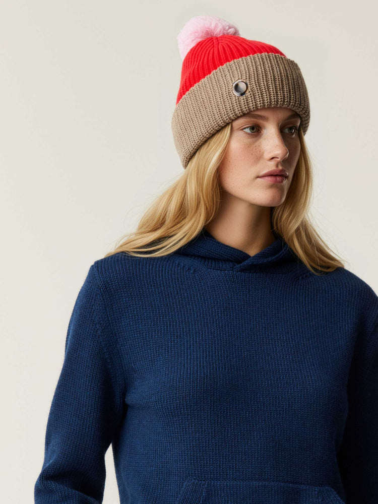 The Iconic Bobble Beanie Poppy Red Image
