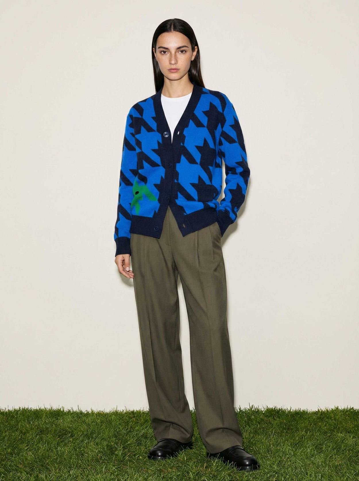 The Sheepstooth Cardigan Pacific Blue Female Image