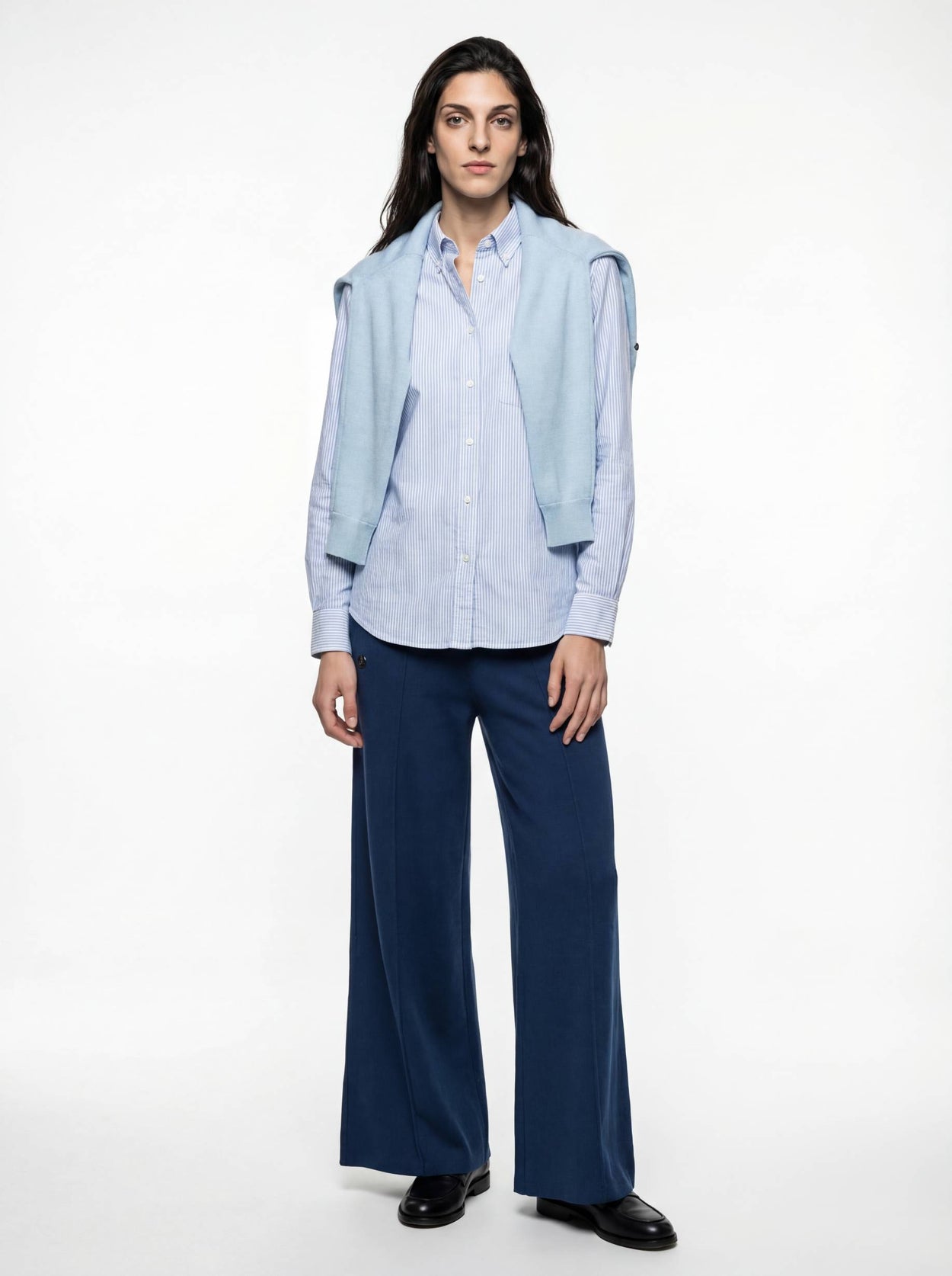 The Flow Trousers Tasman Blue Female Image