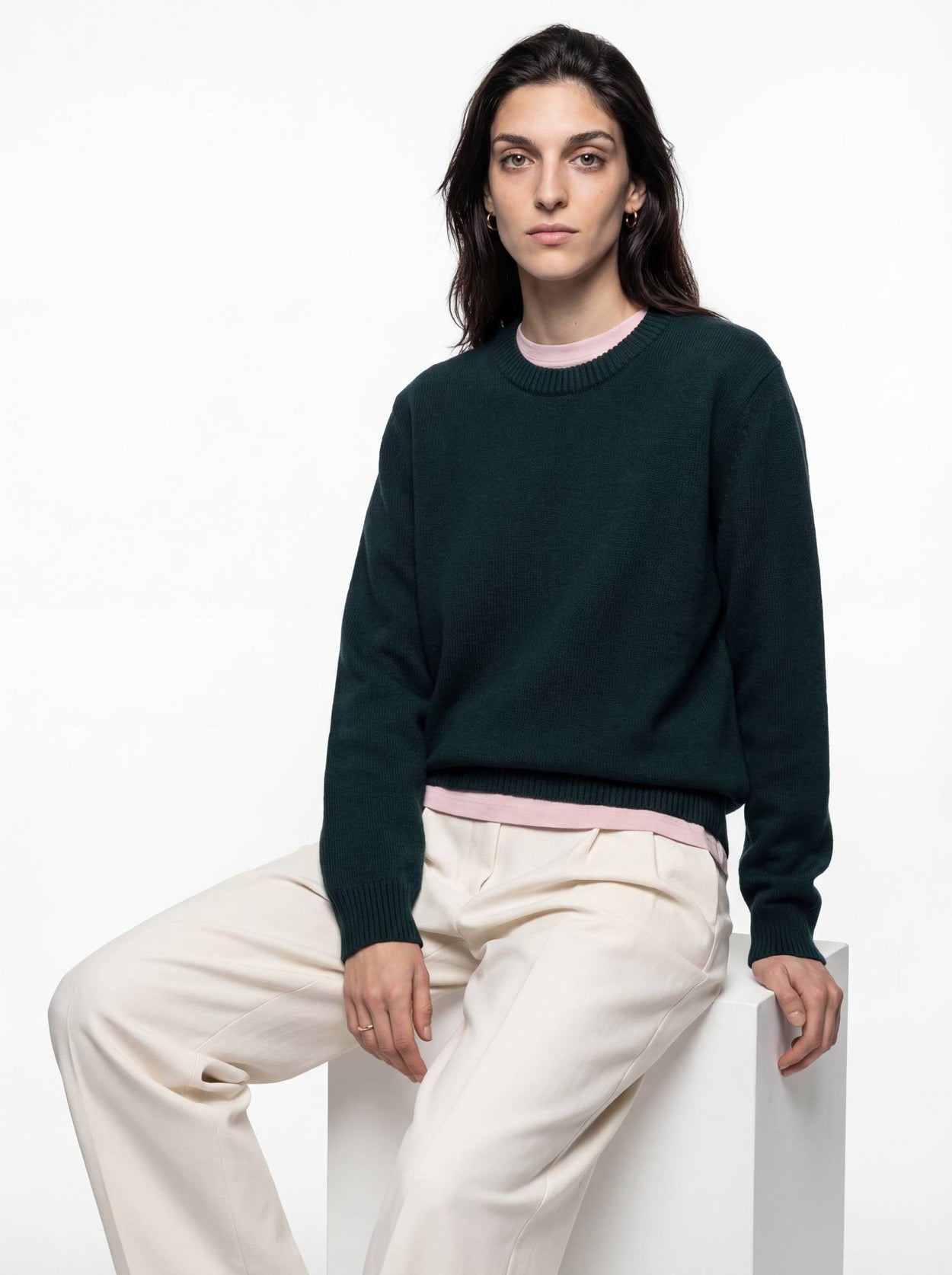 The Original Crewneck Forest Green Female Image