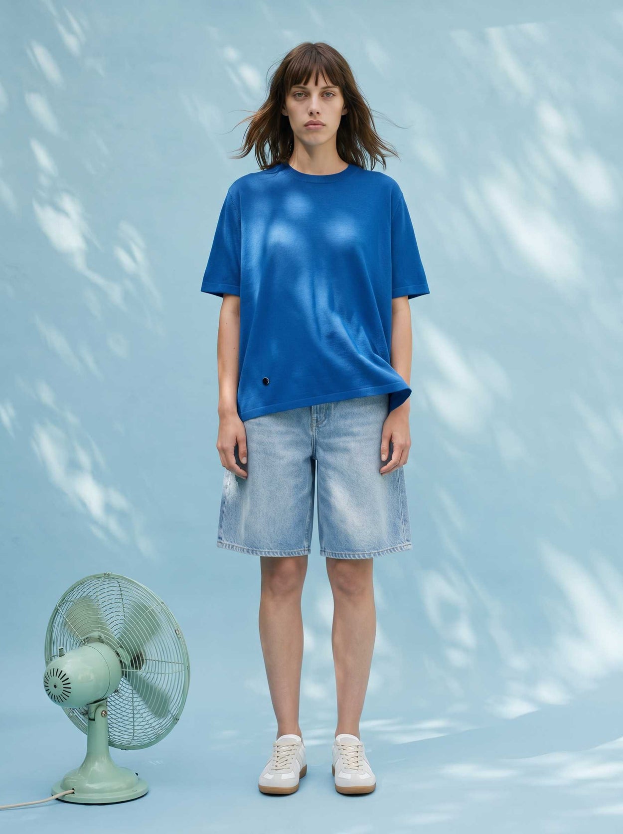 The Fine Knit T-Shirt Cobalt Blue Female Image