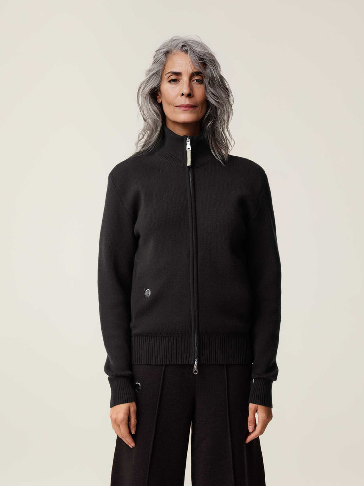 The Everyday Zip Through Anthracite Black Image