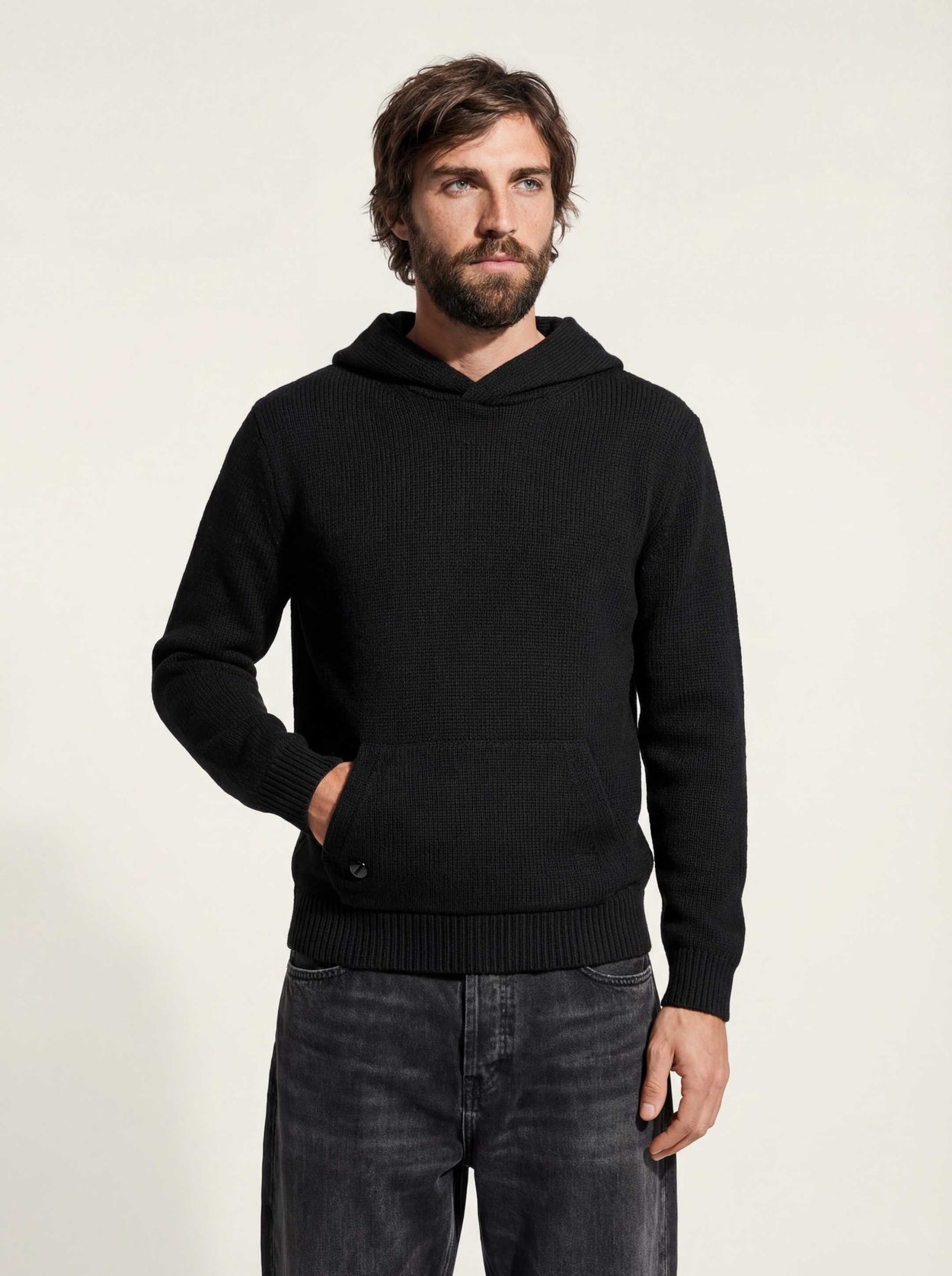 The Chunky Knit Hoodie Anthracite Black Male Image