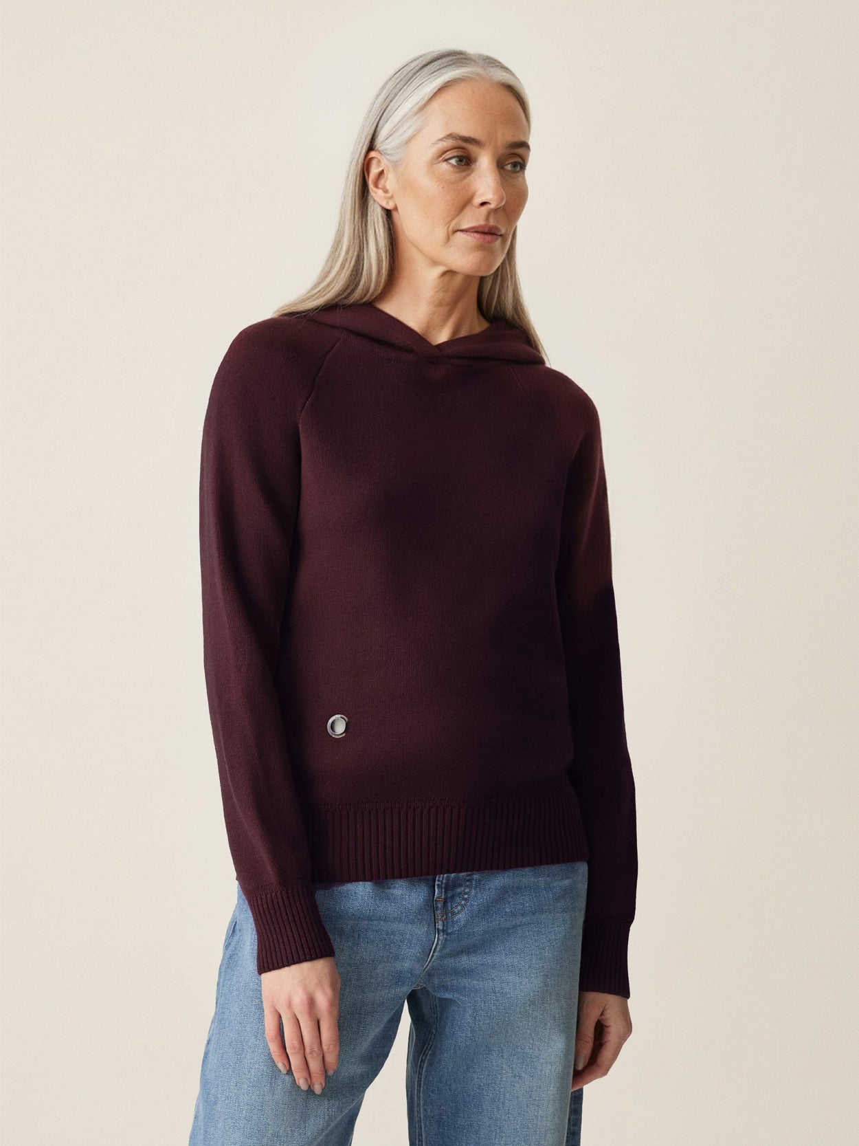 The Knitted Hoodie Konini Burgundy Female Image