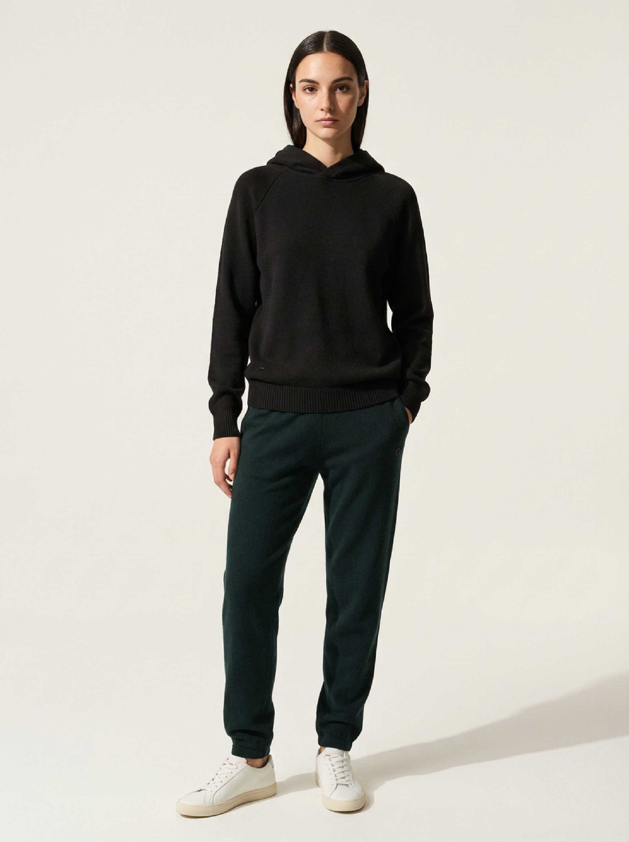 The Flow Jogger Forest Green Female Image