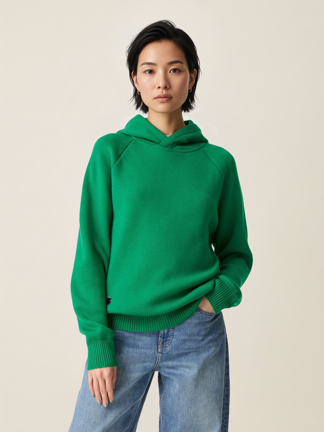 The Knitted Hoodie Bottle Green Female Image
