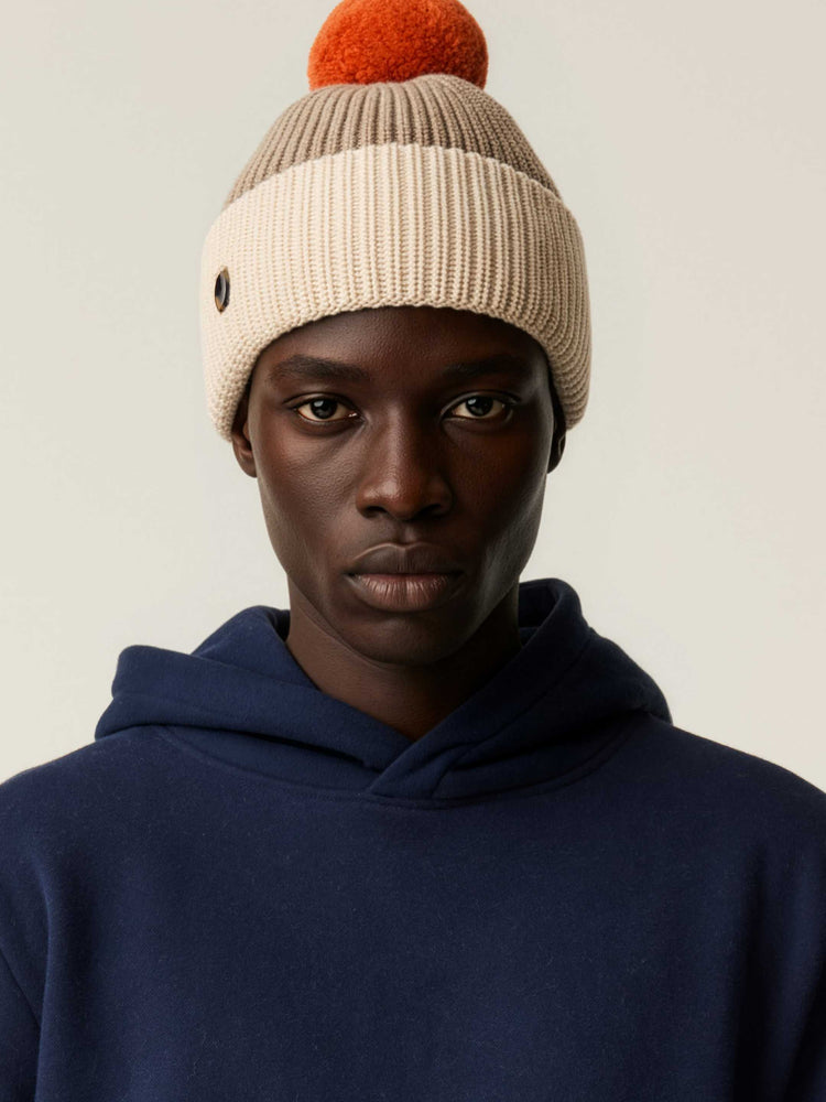 The Iconic Bobble Beanie Fawn Brown Image