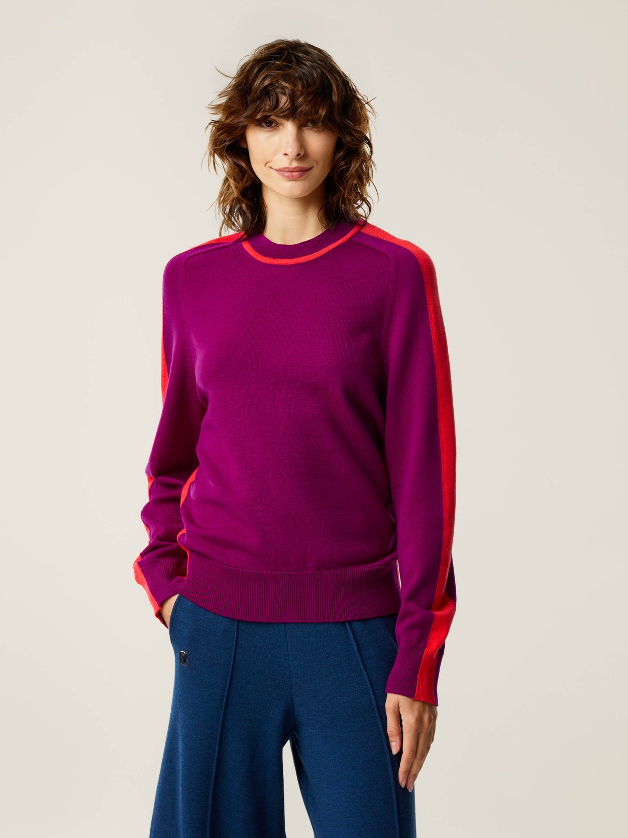 The Silhouette Crewneck Royal Purple Female Image