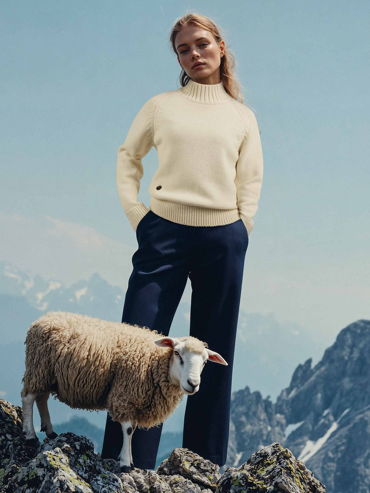 The High Neck 2.0 Raw White Image