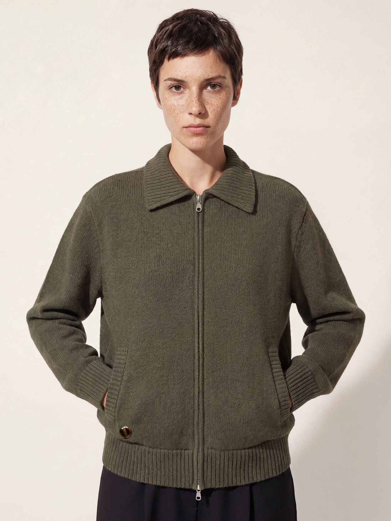 The Knitted Bomber Moss Green Female Image