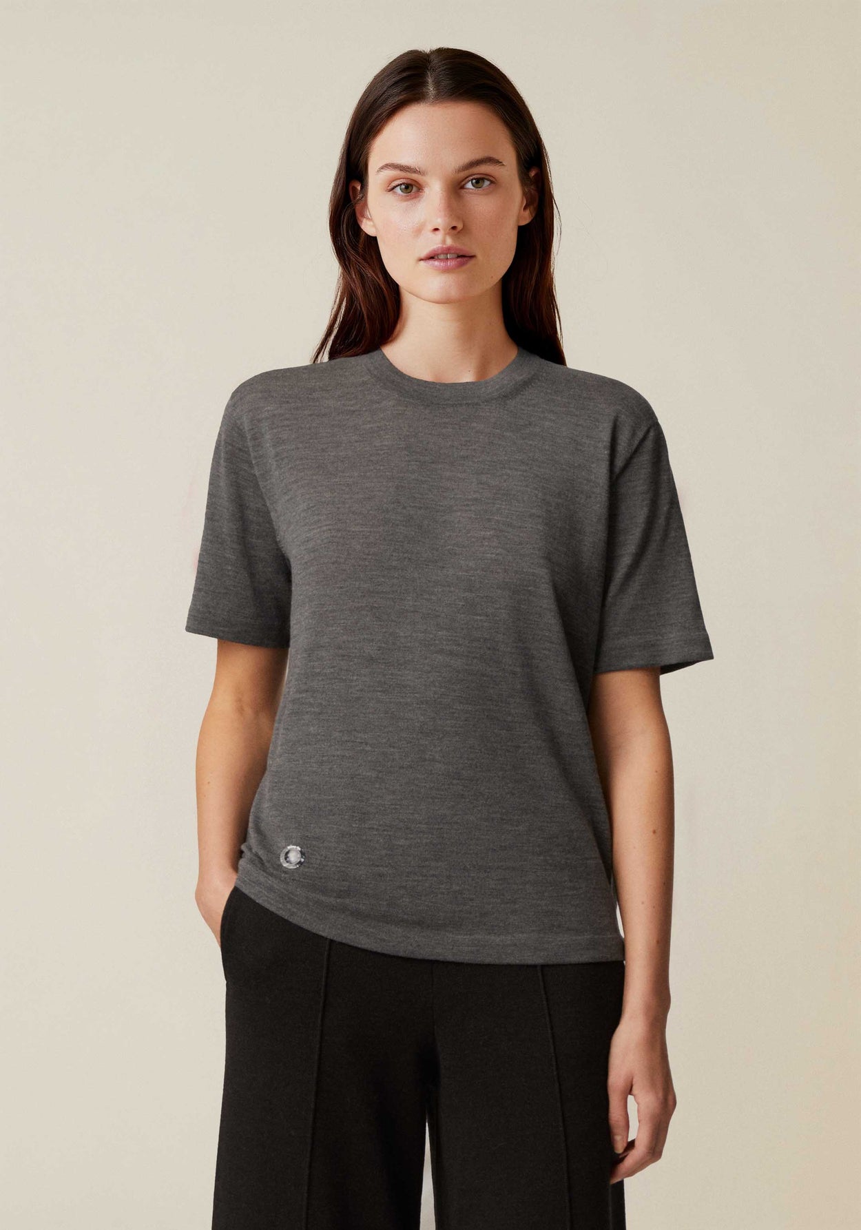 The Ultra-Light T-Shirt Slate Grey Female Image