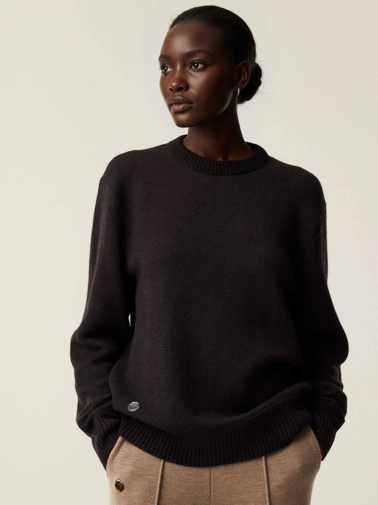 The Original Crewneck Anthracite Black Female Image