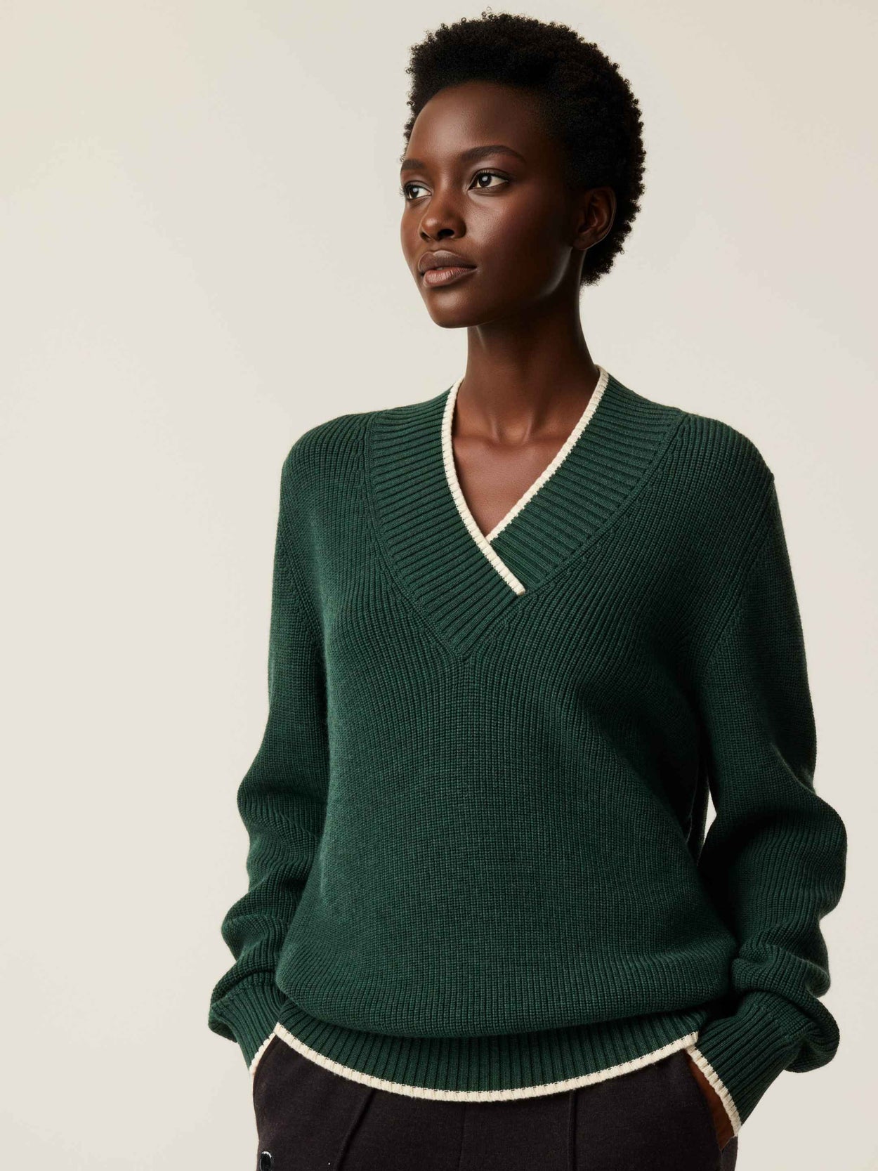 The Vale V-Neck Emerald Green Female Image