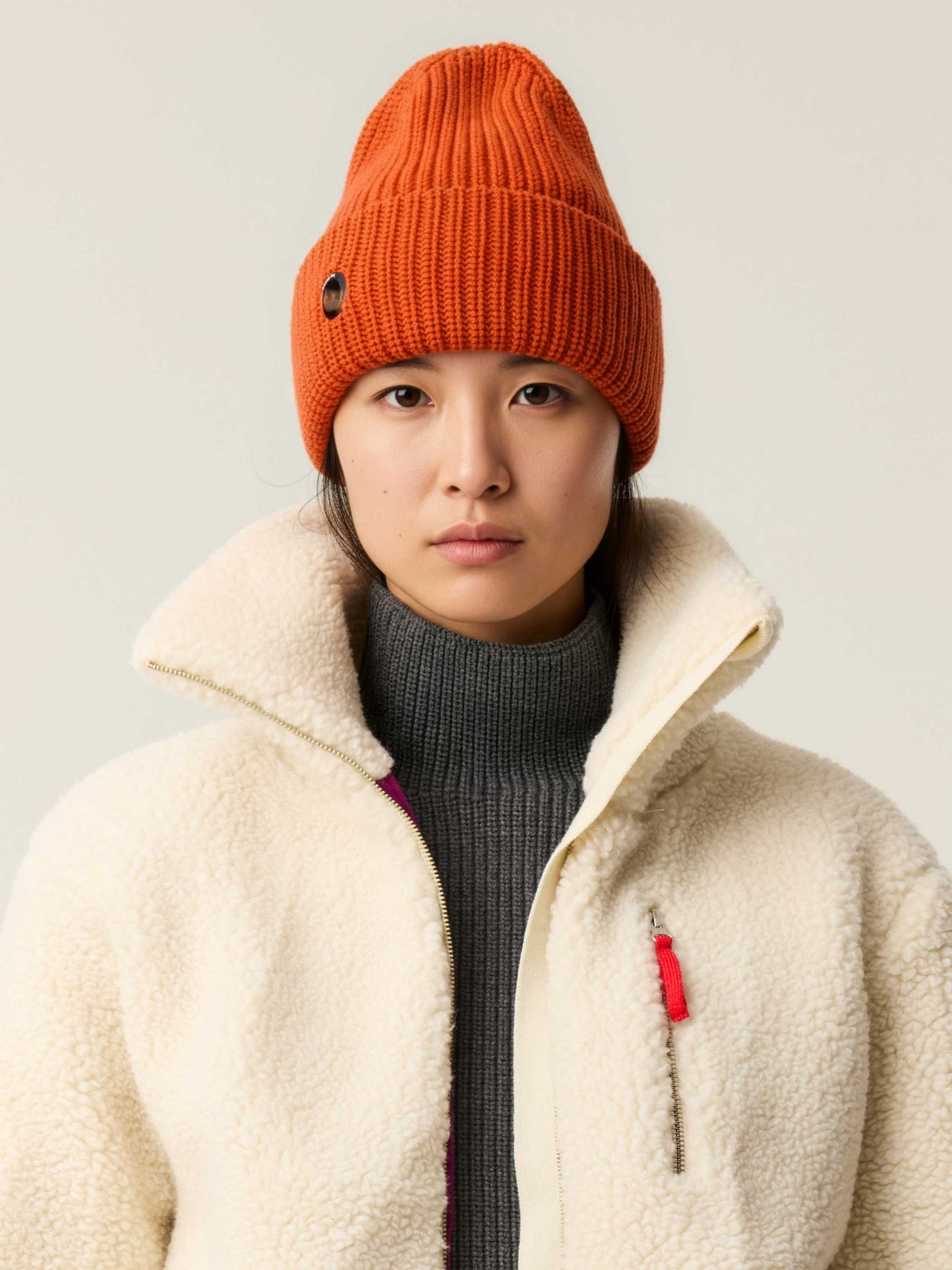 The Iconic Beanie Burnt Orange Female Image