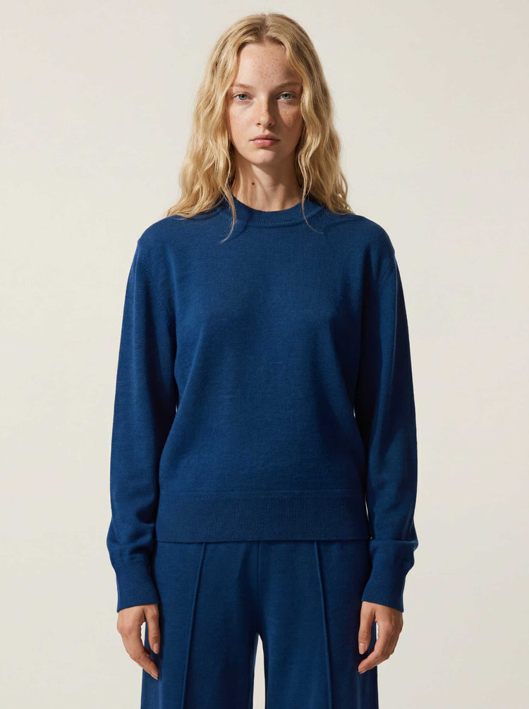 The Women's Fine Knit Crewneck Tasman Blue Image